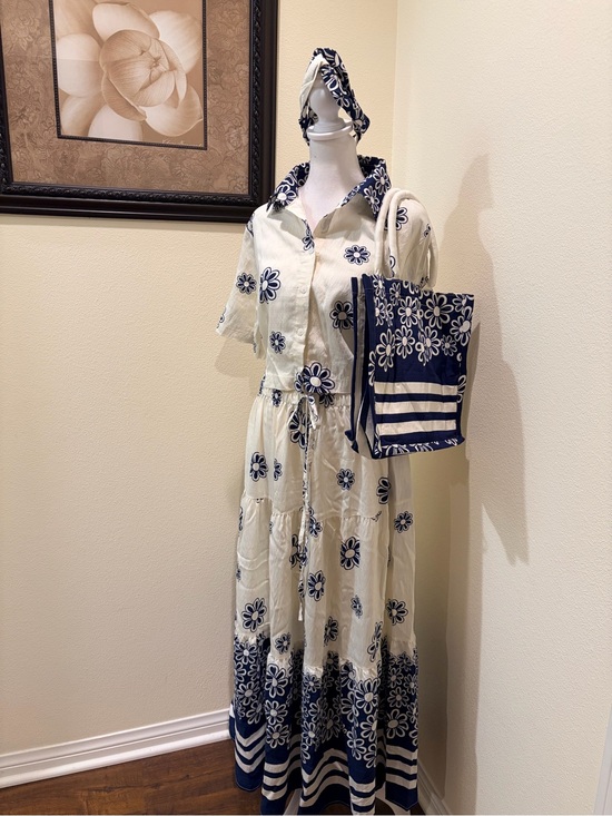 DOUBLE D Dresses & Skirts - Double D, Bangkok Navy & Cream Floral Blouse and Maxi Skirt Set, one size NWOT